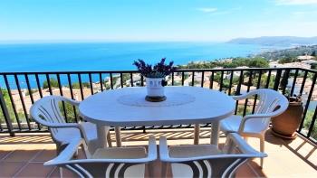 Super Fener 1 Fantastique apartament avec vues panoràmiques sur la mer Mediterra